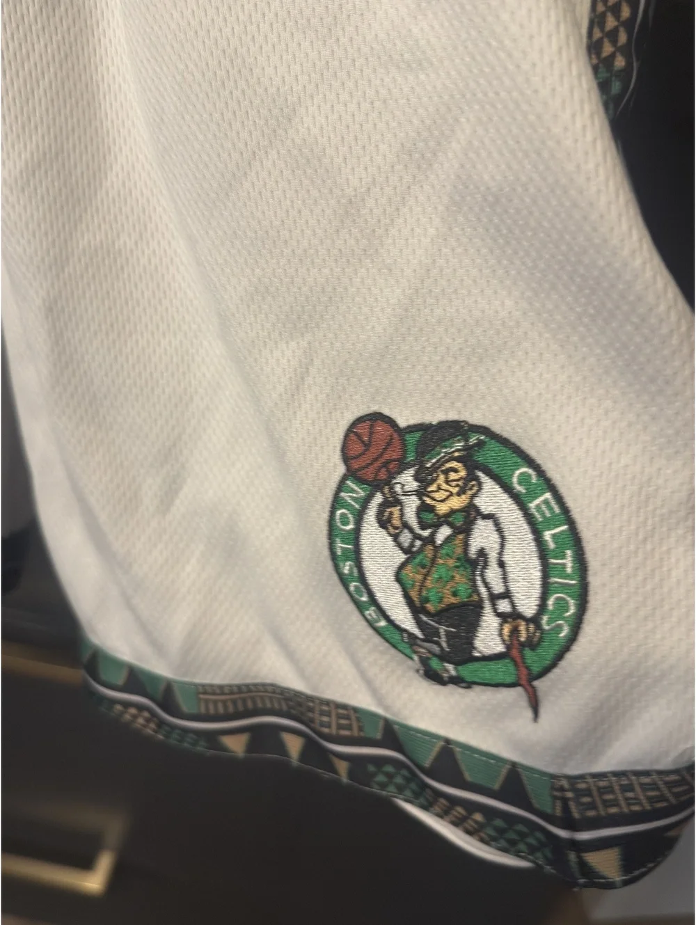 Hype Boston Celtics White NBA Basketball Shorts Sz M